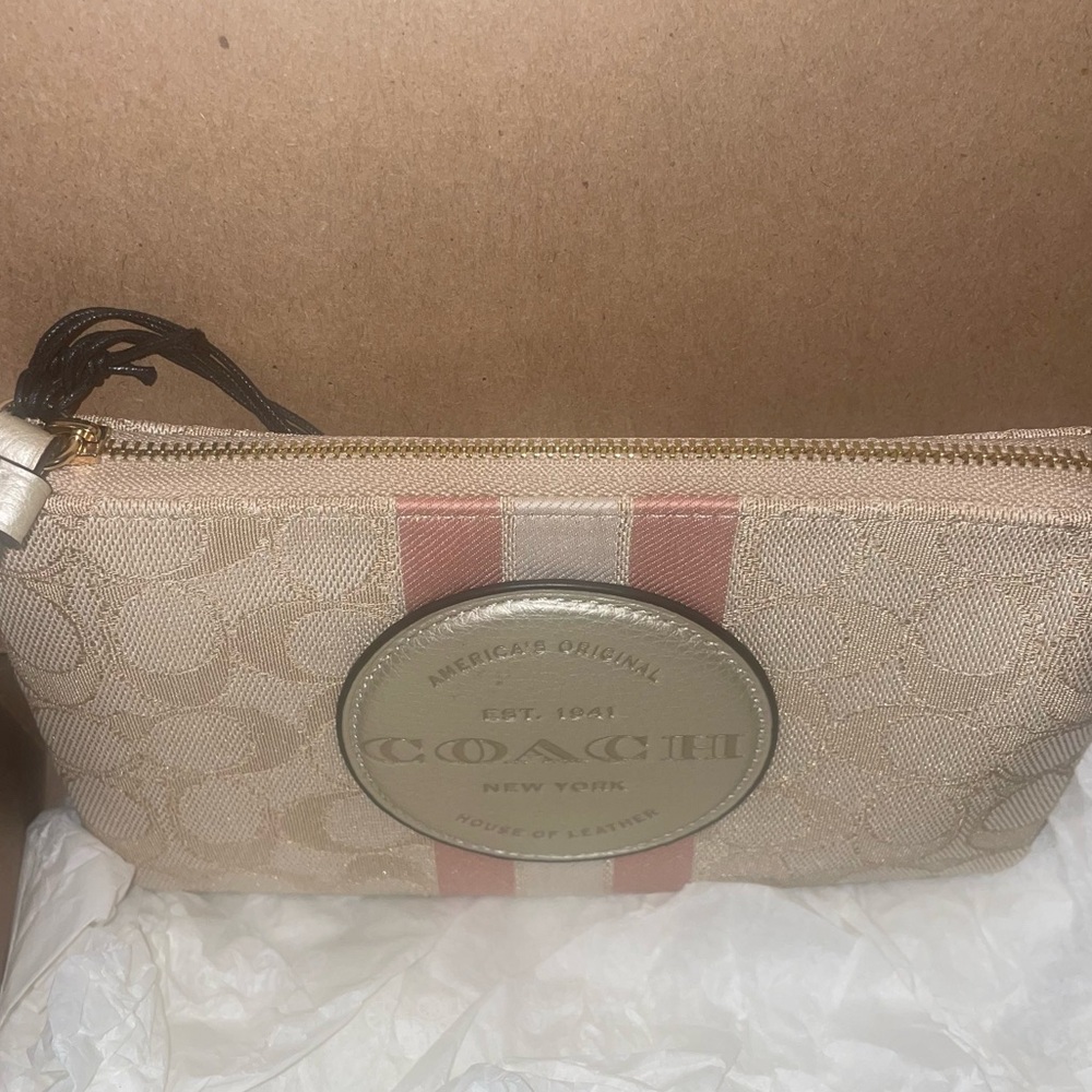 Coach Dempsey Lg Wristlet Signature Jacquard Beige w/Pink Stripe -Full Inclusion - Picture 6 of 9